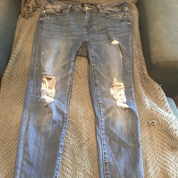 Judy Blue Skinny Fit distressed jeans. Size 11/30.